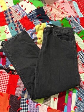 Womens Black Straight-Leg Jeans - Classic Everyday Style